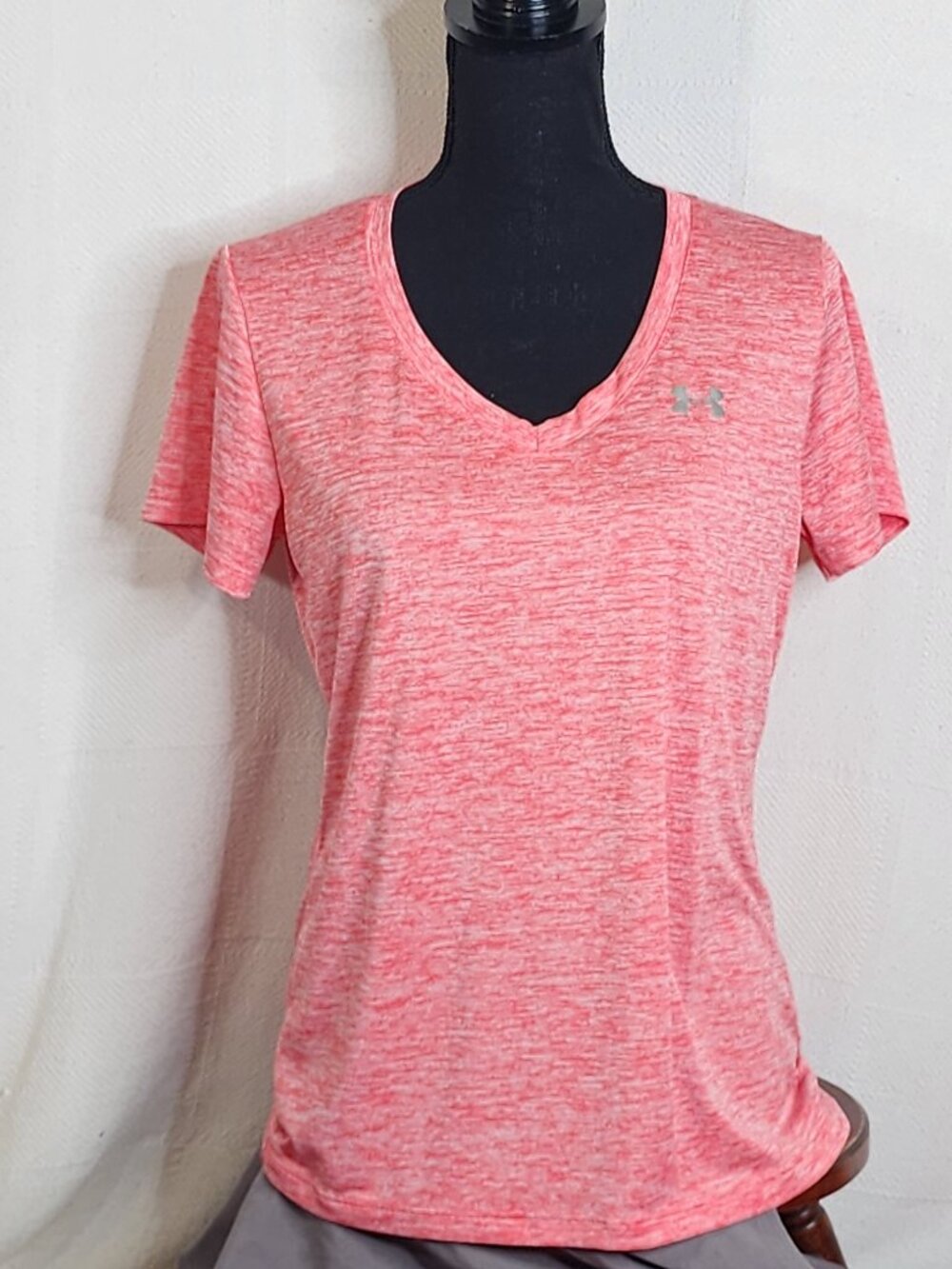 Under Armour HeatGear Tech Racer Red Short Sleeve Loose Fit Athletic Tee Size M